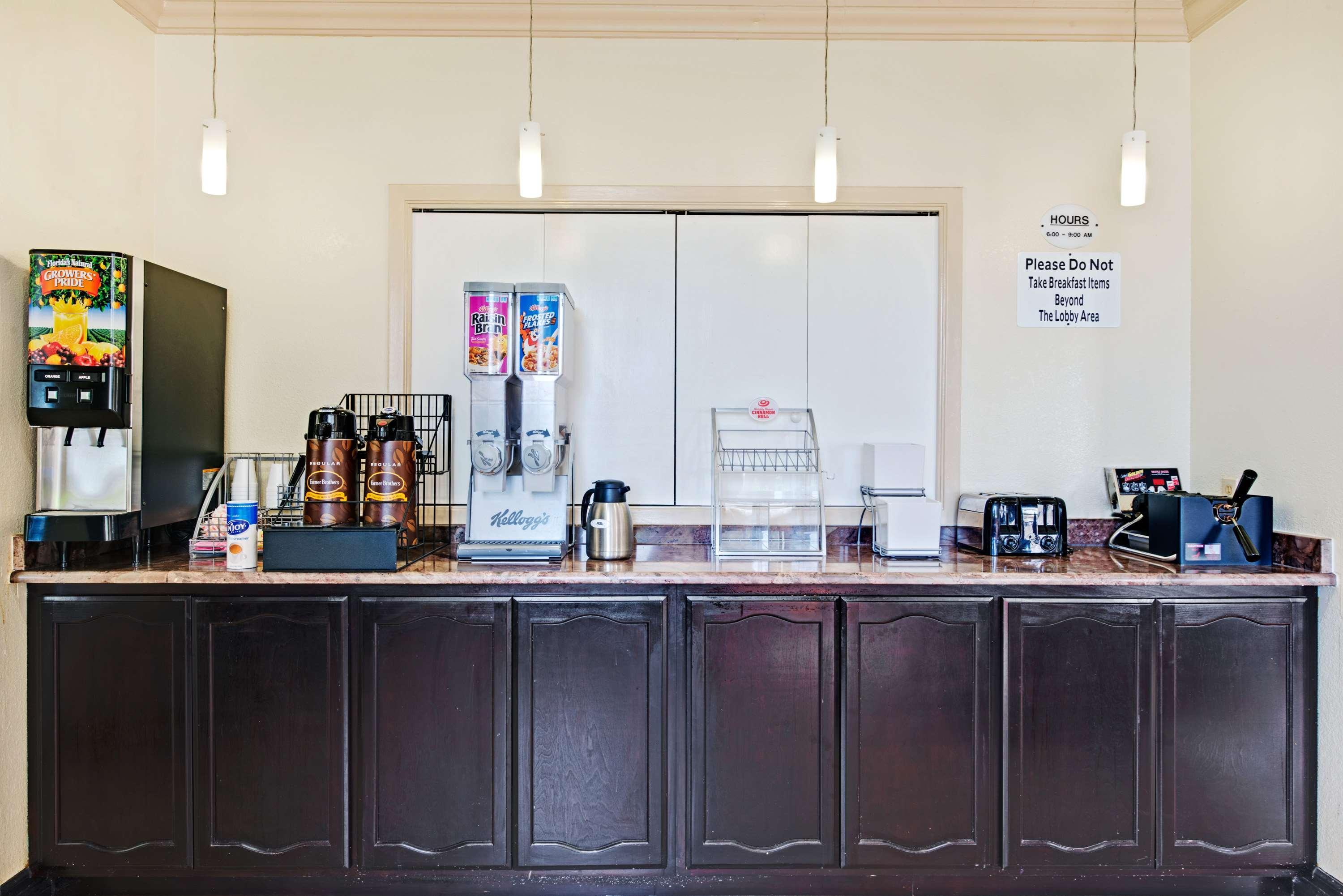 Surestay Plus By Best Western San Antonio Airport Εξωτερικό φωτογραφία