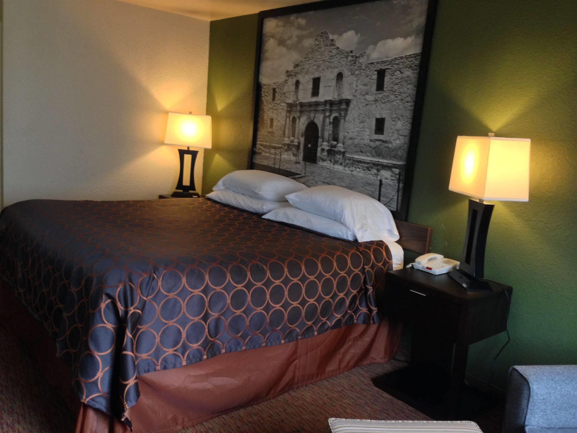 Surestay Plus By Best Western San Antonio Airport Εξωτερικό φωτογραφία