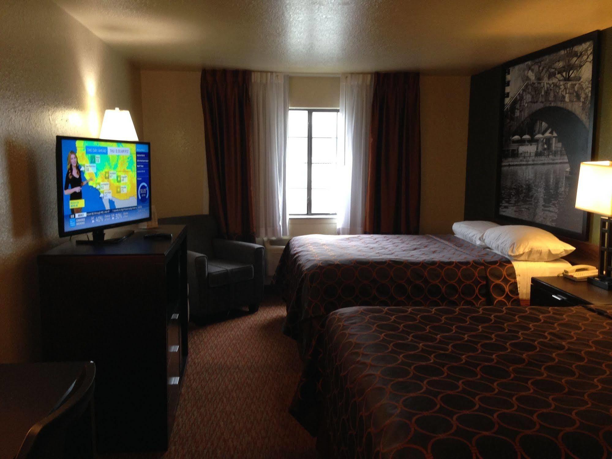 Surestay Plus By Best Western San Antonio Airport Εξωτερικό φωτογραφία